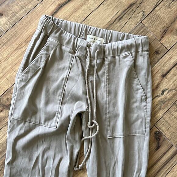 Cloth & Stone size small beige tencel blend joggers pants - Picture 2 of 5